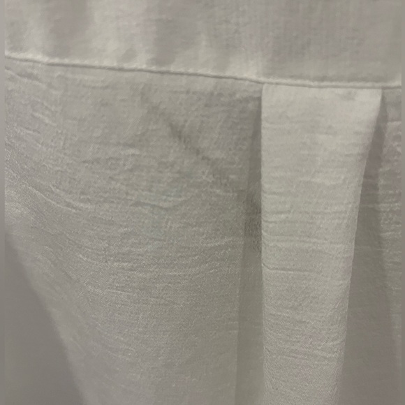 White ruffled button up tank top from Express- size M - Picture 6 of 6